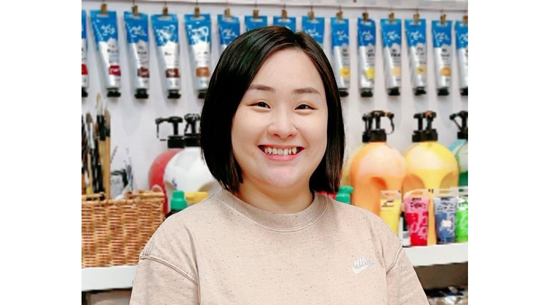 王靜文女士